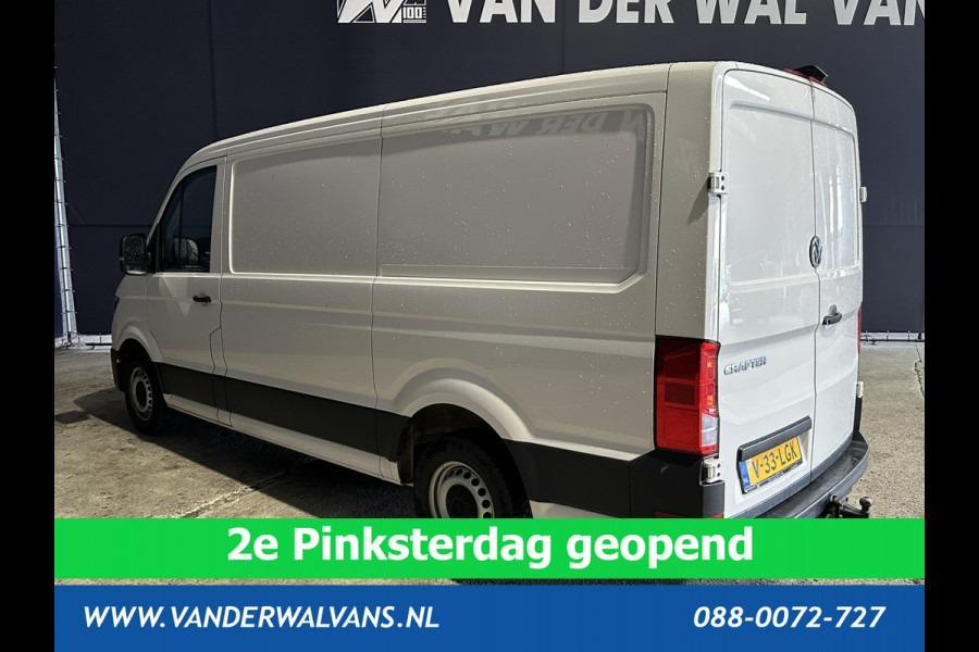 Volkswagen Crafter 2.0 TDI 141pk L3H2 L2H1 Euro6 Airco | Camera | Navigatie | 3000kg trekhaak Apple Carplay, Android Auto, Parkeersensoren, Bijrijdersbank