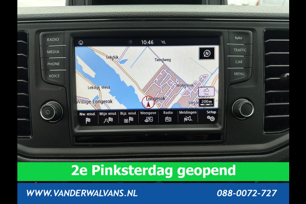 Volkswagen Crafter 2.0 TDI 141pk L3H2 L2H1 Euro6 Airco | Camera | Navigatie | 3000kg trekhaak Apple Carplay, Android Auto, Parkeersensoren, Bijrijdersbank