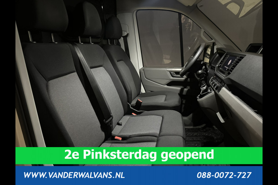 Volkswagen Crafter 2.0 TDI 141pk L3H2 L2H1 Euro6 Airco | Camera | Navigatie | 3000kg trekhaak Apple Carplay, Android Auto, Parkeersensoren, Bijrijdersbank