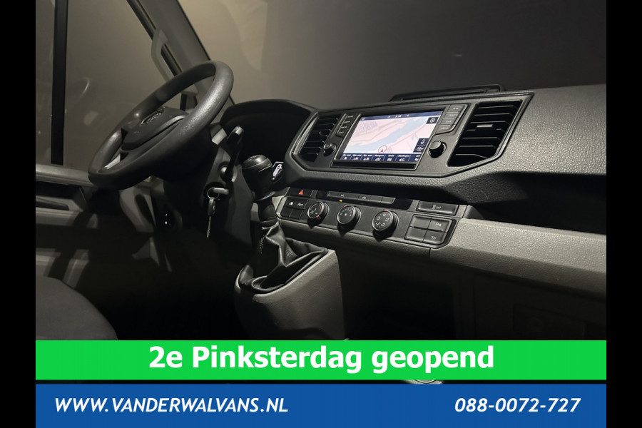 Volkswagen Crafter 2.0 TDI 141pk L3H2 L2H1 Euro6 Airco | Camera | Navigatie | 3000kg trekhaak Apple Carplay, Android Auto, Parkeersensoren, Bijrijdersbank