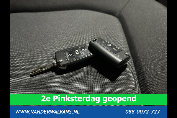 Volkswagen Crafter 2.0 TDI 141pk L3H3 L2H2 Euro6 Airco | Camera | Apple Carplay | Cruisecontrol Chauffeursstoel, Android Auto
