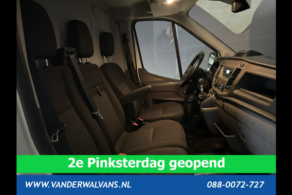 Ford Transit 2.0 TDCI L2H2 Euro6 Airco | Cruisecontrol | 2450kg Trekhaak | Verwarmde voorruit | Parkeersensoren Bijrijdersbank