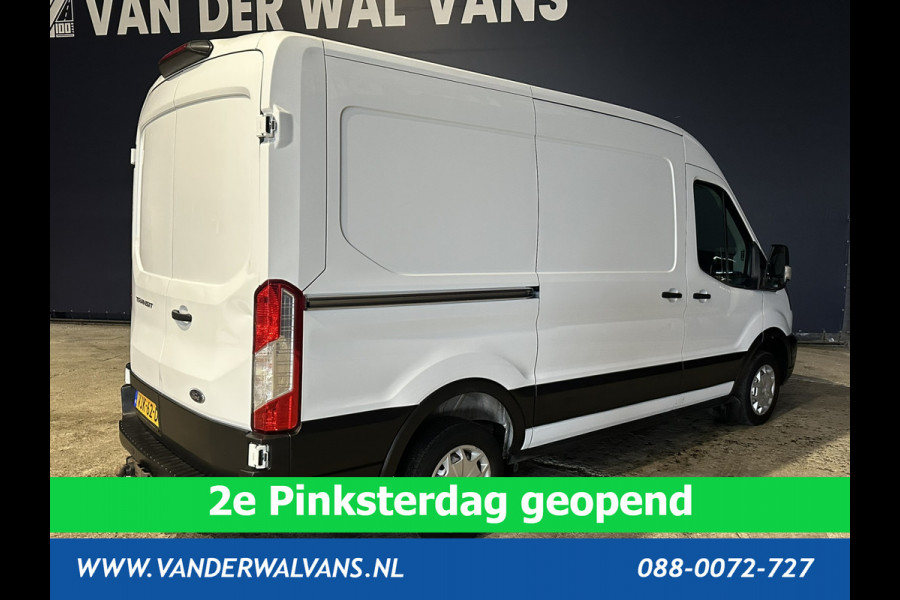 Ford Transit 2.0 TDCI L2H2 Euro6 Airco | Cruisecontrol | 2450kg Trekhaak | Verwarmde voorruit | Parkeersensoren Bijrijdersbank