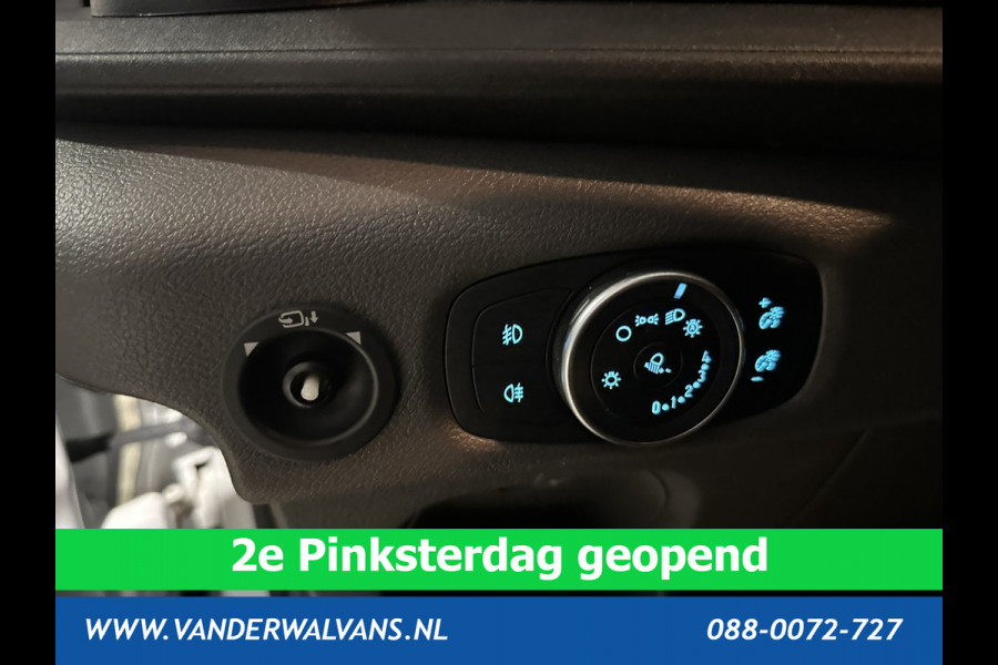 Ford Transit 2.0 TDCI L2H2 Euro6 Airco | Cruisecontrol | 2450kg Trekhaak | Verwarmde voorruit | Parkeersensoren Bijrijdersbank