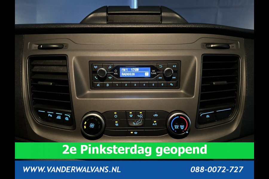 Ford Transit 2.0 TDCI L2H2 Euro6 Airco | Cruisecontrol | 2450kg Trekhaak | Verwarmde voorruit | Parkeersensoren Bijrijdersbank
