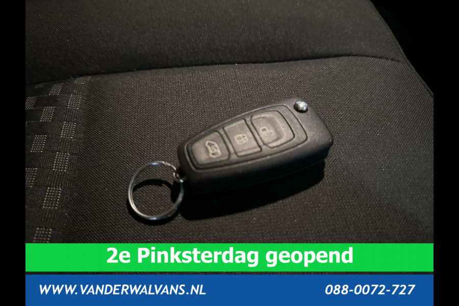 Ford Transit 2.0 TDCI L2H2 Euro6 Airco | Cruisecontrol | 2450kg Trekhaak | Verwarmde voorruit | Parkeersensoren Bijrijdersbank