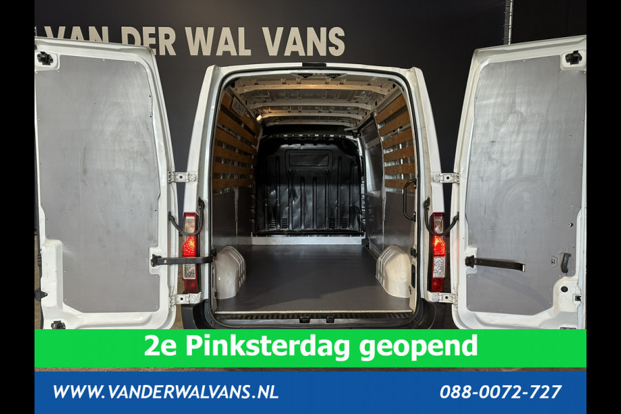 Renault Master 2.3 dCi 136pk L2H2 Euro6 Airco | Camera | Navigatie | Cruisecontrol | Trekhaak | Parkeersensoren Bijrijdersbank