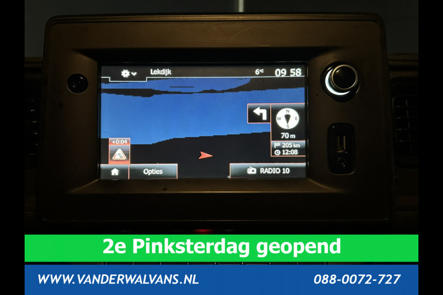 Renault Master 2.3 dCi 136pk L2H2 Euro6 Airco | Camera | Navigatie | Cruisecontrol | Trekhaak | Parkeersensoren Bijrijdersbank