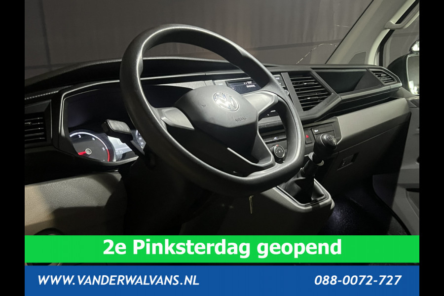 Volkswagen Transporter 2.0 TDI 111pk L1H1 Euro6 RIJKLAAR Airco | Camera | Apple Carplay | Android Auto | Cruisecontrol Trekhaak, Parkeersensoren