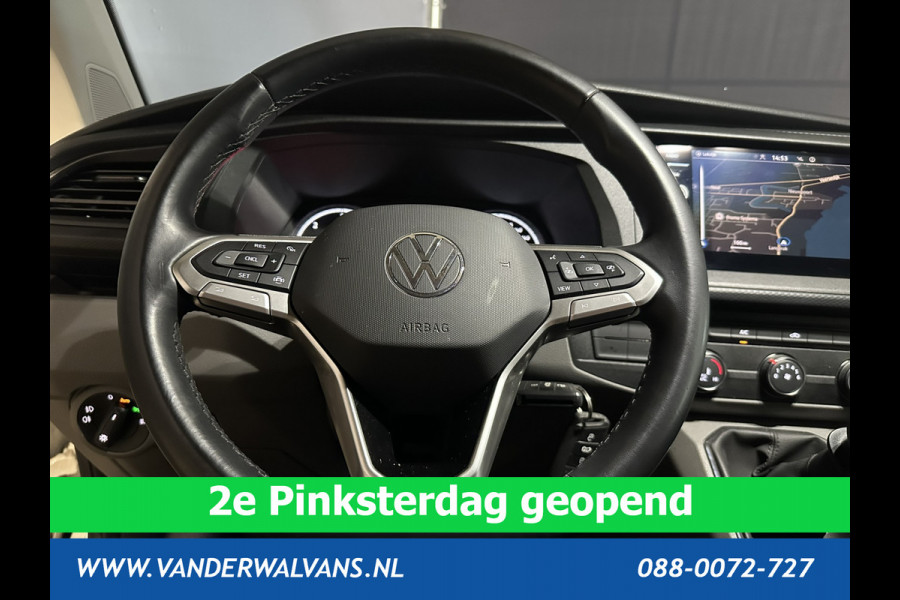 Volkswagen Transporter 2.0 TDI L2H1 Euro6 RIJKLAAR Airco | Navigatie | Apple Carplay | Android Auto | Trekhaak Cruisecontrol, Parkeersensoren