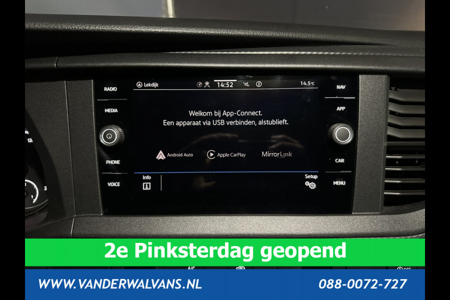 Volkswagen Transporter 2.0 TDI L2H1 Euro6 RIJKLAAR Airco | Navigatie | Apple Carplay | Android Auto | Trekhaak Cruisecontrol, Parkeersensoren