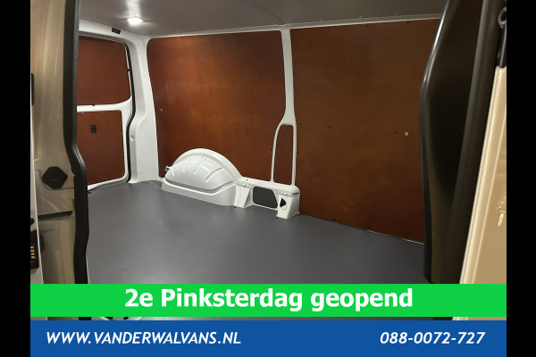 Volkswagen Transporter 2.0 TDI L2H1 Euro6 RIJKLAAR Airco | Navigatie | Apple Carplay | Android Auto | Trekhaak Cruisecontrol, Parkeersensoren
