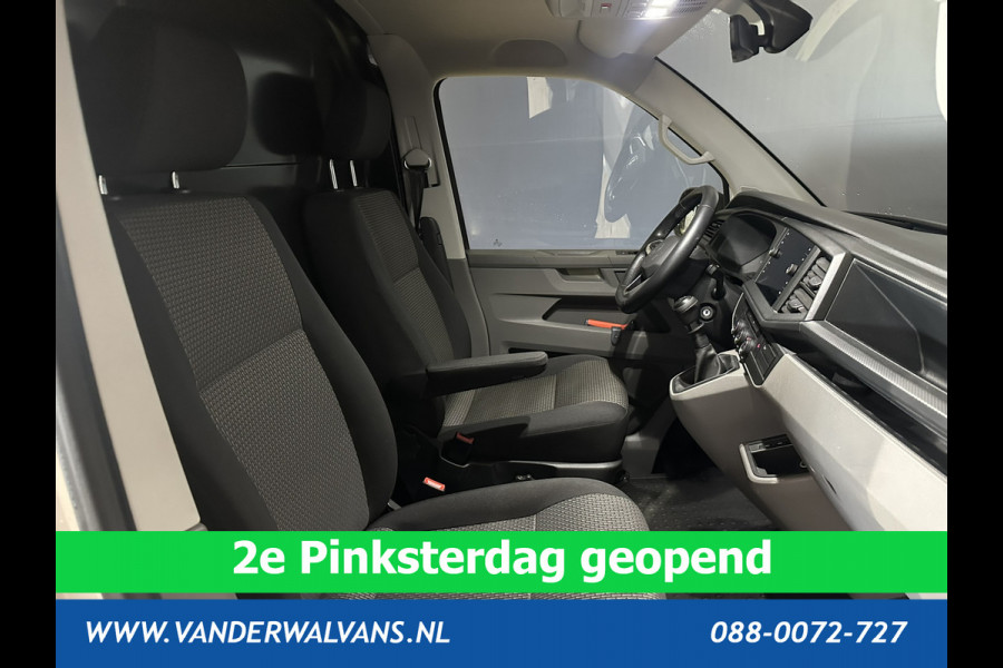 Volkswagen Transporter 2.0 TDI L2H1 Euro6 RIJKLAAR Airco | Navigatie | Apple Carplay | Android Auto | Trekhaak Cruisecontrol, Parkeersensoren
