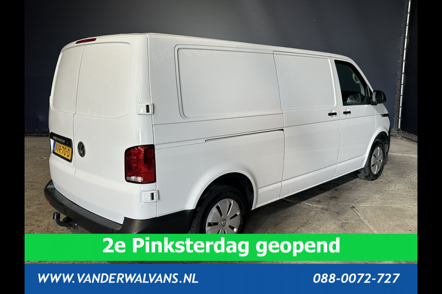 Volkswagen Transporter 2.0 TDI L2H1 Euro6 RIJKLAAR Airco | Navigatie | Apple Carplay | Android Auto | Trekhaak Cruisecontrol, Parkeersensoren