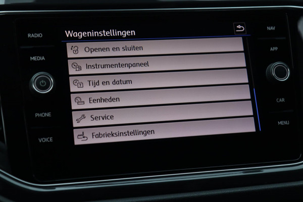 Volkswagen T-Roc 1.5 TSI Sport / VIRTUAL / DODEHOEK / ACC / CARPLAY