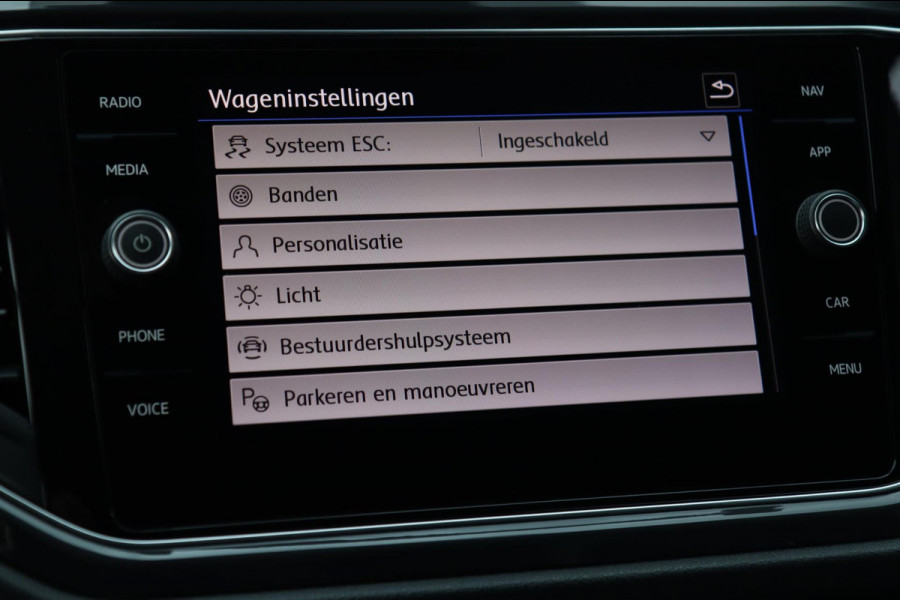 Volkswagen T-Roc 1.5 TSI Sport / VIRTUAL / DODEHOEK / ACC / CARPLAY