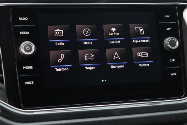 Volkswagen T-Roc 1.5 TSI Sport / VIRTUAL / DODEHOEK / ACC / CARPLAY