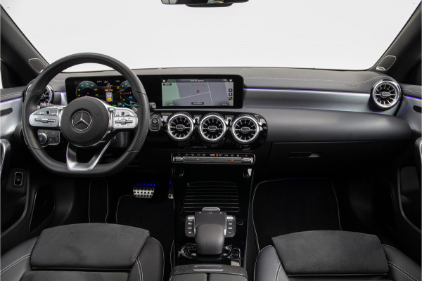 Mercedes-Benz CLA-Klasse 250 e AMG Premium, Burmester, Pano, Head-Up, Distronic, Widescreen 2021