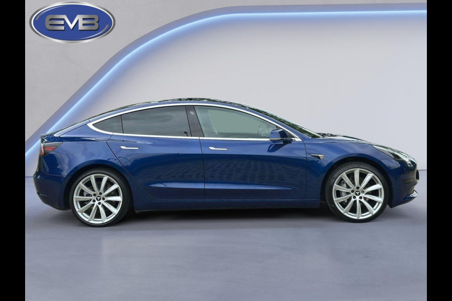 Tesla Model 3 Standard RWD Plus 60 kWh, 20 inch lmv, extra getint glas, panoramadak, leder 1e eigenaar, NL auto met nap