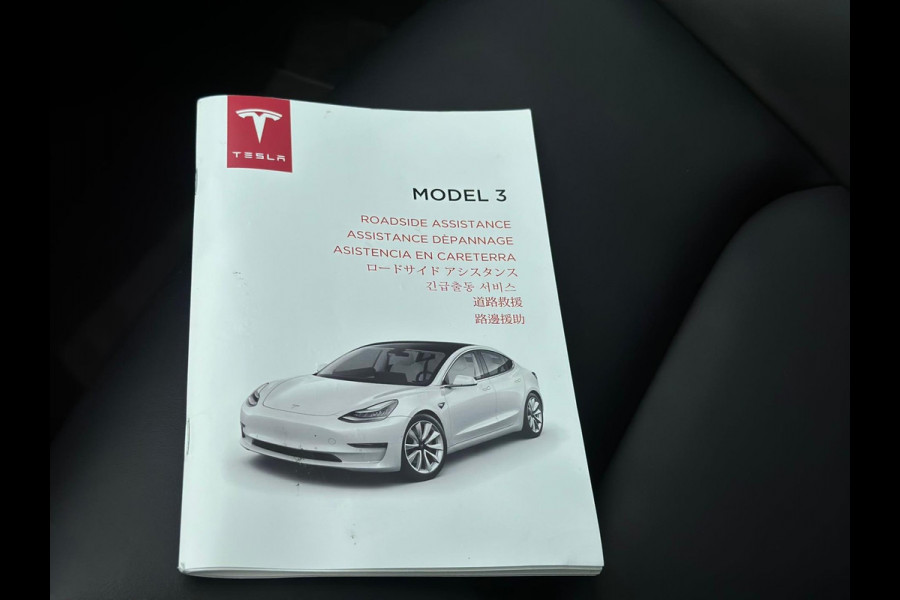 Tesla Model 3 Standard RWD Plus 60 kWh, 20 inch lmv, extra getint glas, panoramadak, leder 1e eigenaar, NL auto met nap
