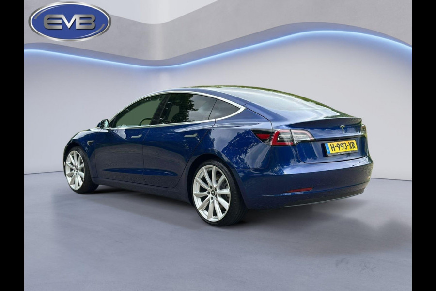 Tesla Model 3 Standard RWD Plus 60 kWh, 20 inch lmv, extra getint glas, panoramadak, leder 1e eigenaar, NL auto met nap