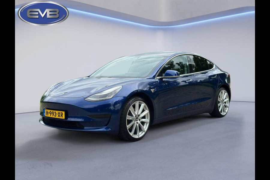 Tesla Model 3 Standard RWD Plus 60 kWh, 20 inch lmv, extra getint glas, panoramadak, leder 1e eigenaar, NL auto met nap