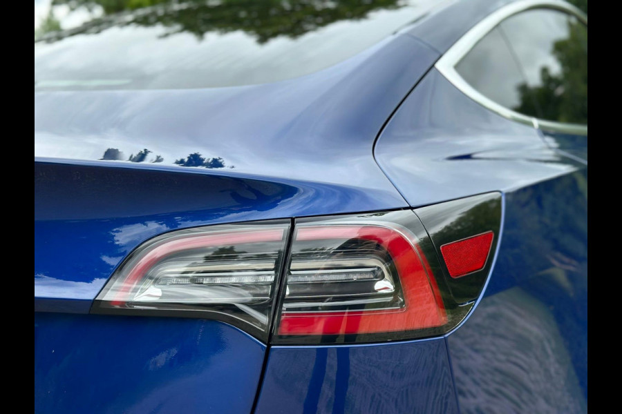 Tesla Model 3 Standard RWD Plus 60 kWh, 20 inch lmv, extra getint glas, panoramadak, leder 1e eigenaar, NL auto met nap