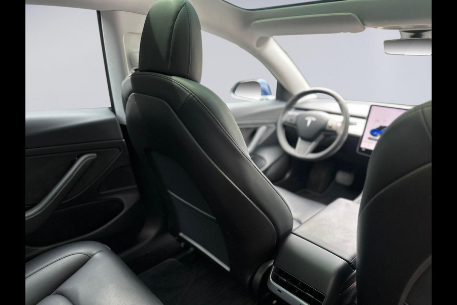 Tesla Model 3 Standard RWD Plus 60 kWh, 20 inch lmv, extra getint glas, panoramadak, leder 1e eigenaar, NL auto met nap