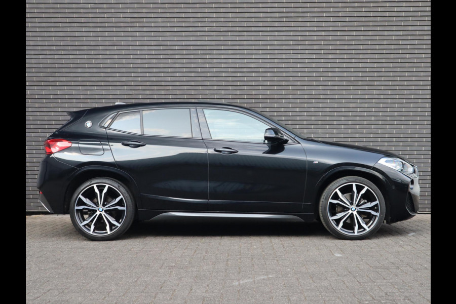 BMW X2 sDrive18i M Sport High Executive | Panodak | Head Up | Sportstoel Alcantara | 20 '' |