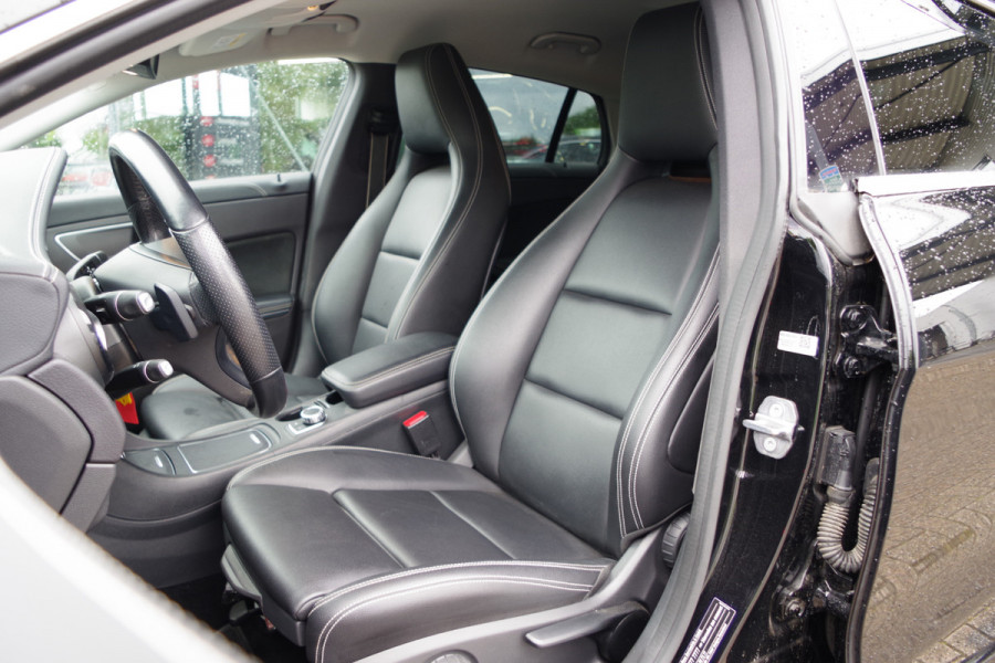 Mercedes-Benz CLA-Klasse Shooting Brake 180 Business Solution AMG Night Pakket, LED, Leder, Navigatie