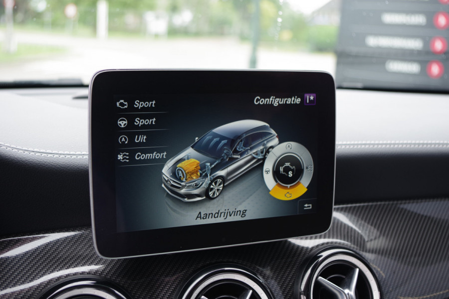 Mercedes-Benz CLA-Klasse Shooting Brake 180 Business Solution AMG Night Pakket, LED, Leder, Navigatie