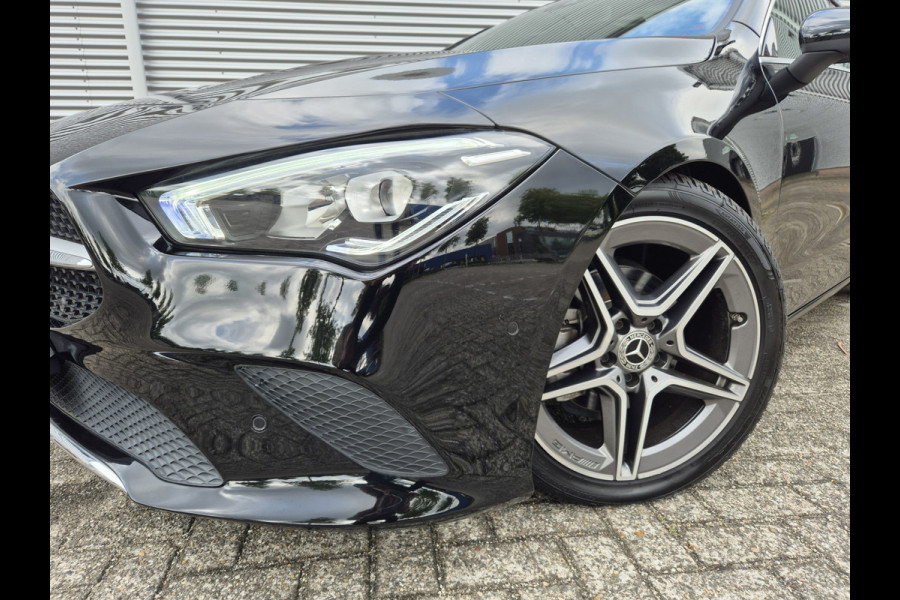 Mercedes-Benz CLA-Klasse Shooting Brake Automaat, 180 Luxury Line Virtueel, Navigatie,panoramadak,airco,cruise,parkeersensoren,stoelverwarming,