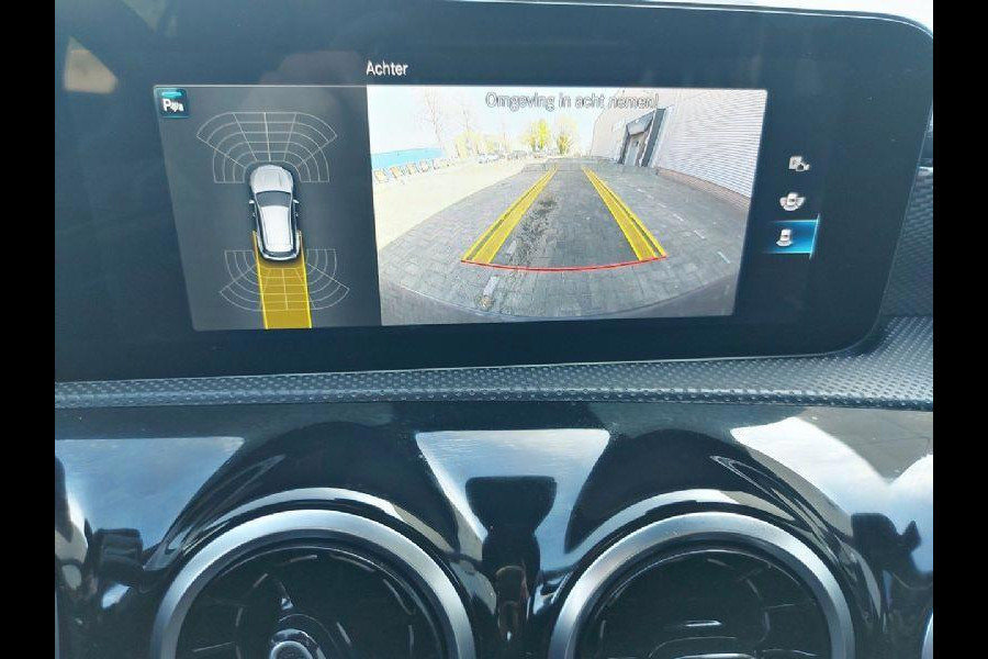 Mercedes-Benz CLA-Klasse Shooting Brake Automaat, 180 Luxury Line Virtueel, Navigatie,panoramadak,airco,cruise,parkeersensoren,stoelverwarming,