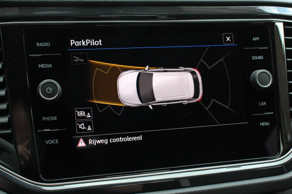 Volkswagen T-Roc 1.5 TSI DSG Sport | Navigatie | Apple Carplay/Android Auto | Adaptieve Cruise Control | Digitale Cockpit | Camera | Elektrische Achterklep |