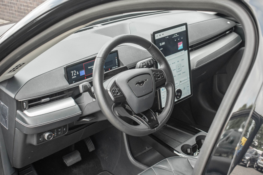 Ford Mustang Mach-E RWD 75 kWh