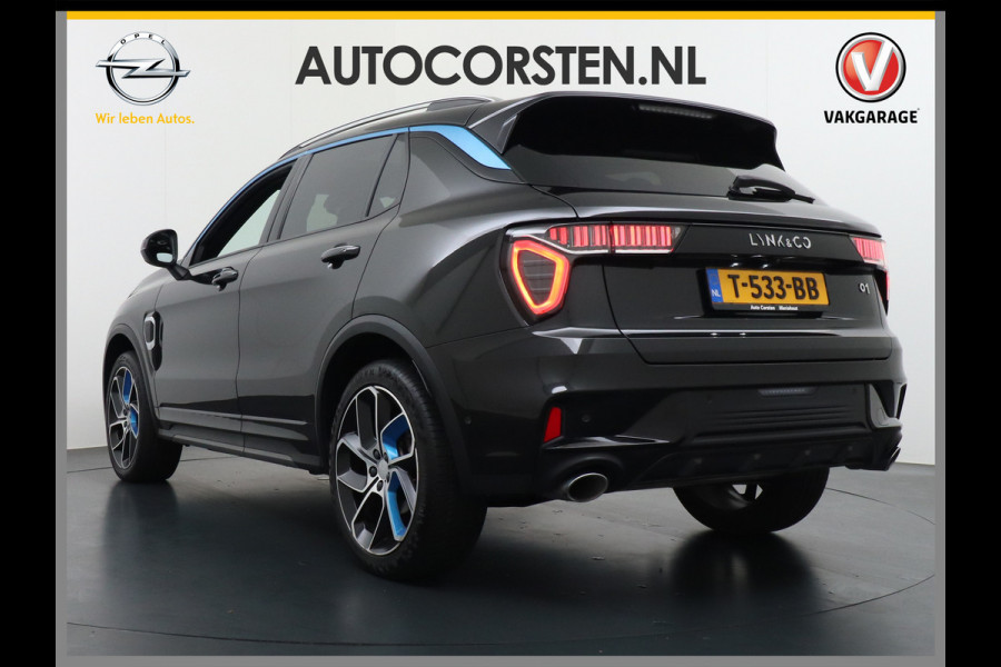 Lynk & Co 01 PHEV AUT-7 261pk Pano-Schuif-K-dak 20" 360°Camera Apple Carplay Android Auto Adaptive-Cr NaviPdc-a+v Ecc Keyless Led M-BuxPlug-I Elek.Memory.Stoel File assistent Dodehoek detector Elektrisch bedienbare achterklep Rijstrooksensor Wifi Verkeersbord detectie 425Nm koppel 3,6kw laadvermogen €44.882 Nieuwprijs 1e Eigenaar Origineel NLse auto!