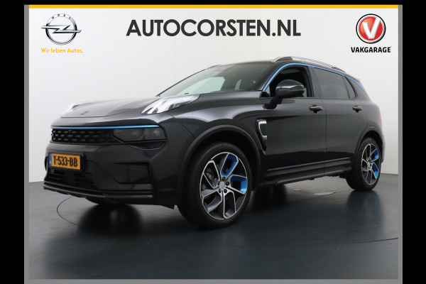 Lynk & Co 01 PHEV AUT-7 261pk Pano-Schuif-K-dak 20" 360°Camera Apple Carplay Android Auto Adaptive-Cr NaviPdc-a+v Ecc Keyless Led M-BuxPlug-I Elek.Memory.Stoel File assistent Dodehoek detector Elektrisch bedienbare achterklep Rijstrooksensor Wifi Verkeersbord detectie 425Nm koppel 3,6kw laadvermogen €44.882 Nieuwprijs 1e Eigenaar Origineel NLse auto!