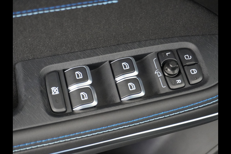 Lynk & Co 01 PHEV AUT-7 261pk Pano-Schuif-K-dak 20" 360°Camera Apple Carplay Android Auto Adaptive-Cr NaviPdc-a+v Ecc Keyless Led M-BuxPlug-I Elek.Memory.Stoel File assistent Dodehoek detector Elektrisch bedienbare achterklep Rijstrooksensor Wifi Verkeersbord detectie 425Nm koppel 3,6kw laadvermogen €44.882 Nieuwprijs 1e Eigenaar Origineel NLse auto!