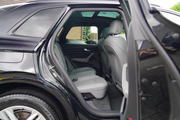 Audi Q5 50 TFSI e quattro S edition | Panorama | RS zetels | Climatronic | Audi Drive Select | LED | Black Edition | RS stuur |