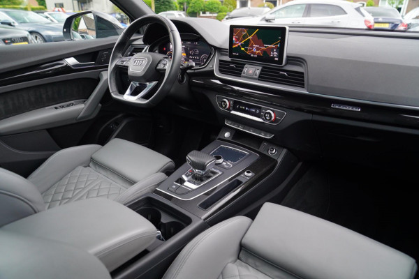 Audi Q5 50 TFSI e quattro S edition | Panorama | RS zetels | Climatronic | Audi Drive Select | LED | Black Edition | RS stuur |