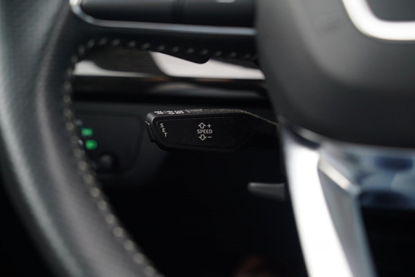 Audi Q5 50 TFSI e quattro S edition | Panorama | RS zetels | Climatronic | Audi Drive Select | LED | Black Edition | RS stuur |