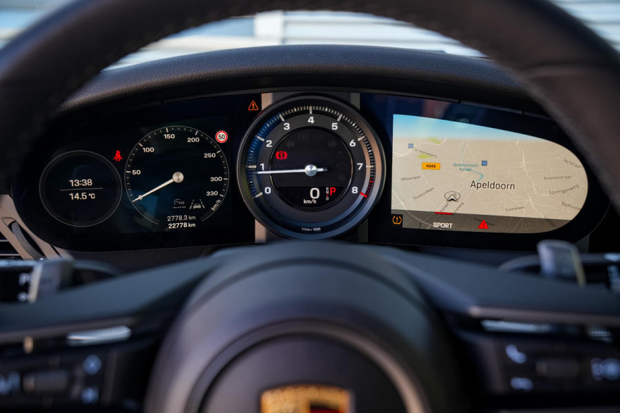 Porsche 911 Cabrio 3.0 Carrera Sportuitlaat Stoelverw. Camera LED 21''LM Krijt Grijs