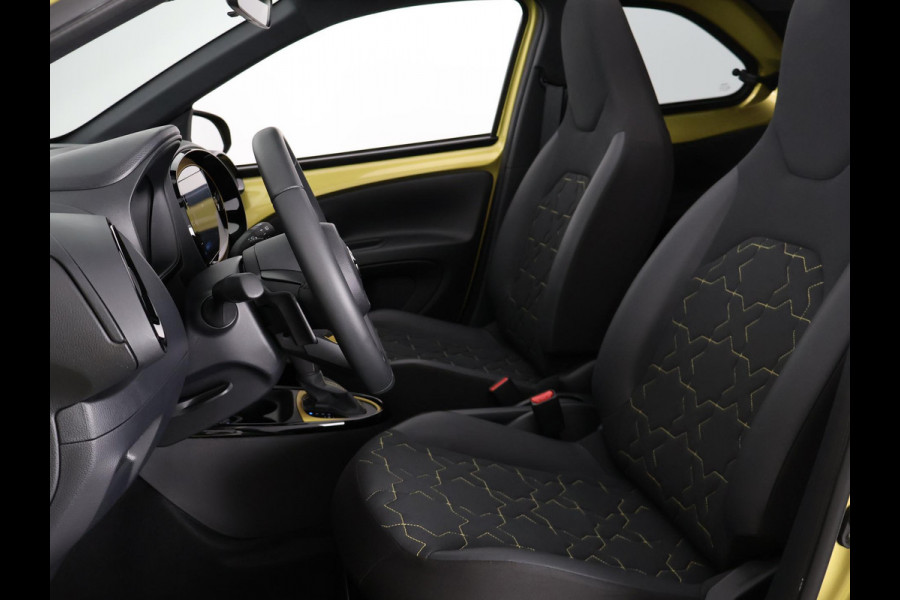 Toyota Aygo X 1.0 VVT-i S-AUTOMAAT PREMIUM CABRIOLET LEDER.NAVI.PDC.KEYLESS ETC ETC. GARANTIE TOT 5-2033