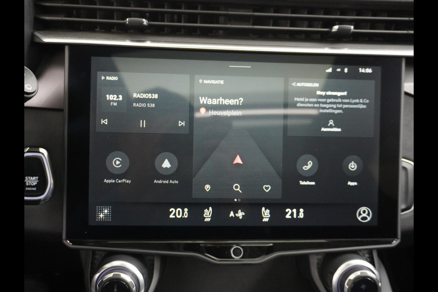 Lynk & Co 01 PHEV AUT-7 261pk Pano-Schuif-K-dak 20" 360°Camera Apple Carplay Android Auto Adaptive-Cr NaviPdc-a+v Ecc Keyless Led M-BuxPlug-I Elek.Memory.Stoel File assistent Dodehoek detector Elektrisch bedienbare achterklep Rijstrooksensor Wifi Verkeersbord detectie 425Nm koppel 3,6kw laadvermogen