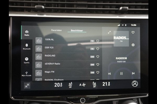 Lynk & Co 01 PHEV AUT-7 261pk Pano-Schuif-K-dak 20" 360°Camera Apple Carplay Android Auto Adaptive-Cr NaviPdc-a+v Ecc Keyless Led M-BuxPlug-I Elek.Memory.Stoel File assistent Dodehoek detector Elektrisch bedienbare achterklep Rijstrooksensor Wifi Verkeersbord detectie 425Nm koppel 3,6kw laadvermogen