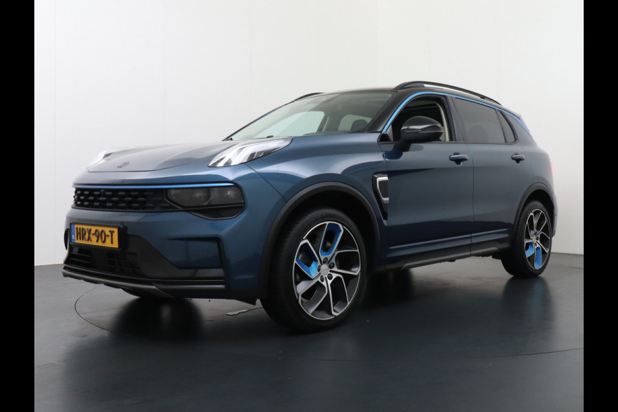 Lynk & Co 01 PHEV AUT-7 261pk Pano-Schuif-K-dak 20" 360°Camera Apple Carplay Android Auto Adaptive-Cr NaviPdc-a+v Ecc Keyless Led M-BuxPlug-I Elek.Memory.Stoel File assistent Dodehoek detector Elektrisch bedienbare achterklep Rijstrooksensor Wifi Verkeersbord detectie 425Nm koppel 3,6kw laadvermogen
