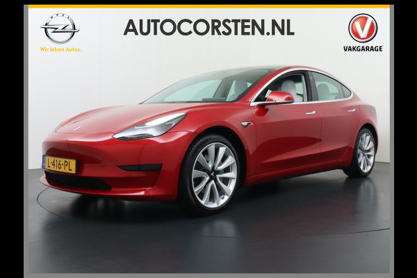 Tesla Model 3 RWD+ 60kWh 325PK **LFP ACCU** Ivoor Interieur 19"Lmv FSD-3 Comp. AutoPilot Leder PanoDak Adaptive-Cruise Lmv Camera's Elektr.-St Navi LED Comfortstoelen ACC DAB Keyless en Voorverwarmen interieur via App One-Pedal-Drive In zeer nette staat! Origineel Nederlandse auto tot 11kw laden thuis! Garantie Accu tot 30-6-2029 max 160.000km