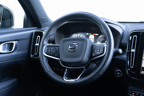Volvo XC40 T5 262PK Automaat R-Design / Climate pack  / Park assist / Camera achter / Nubuck bekleding / Volvo On-Call