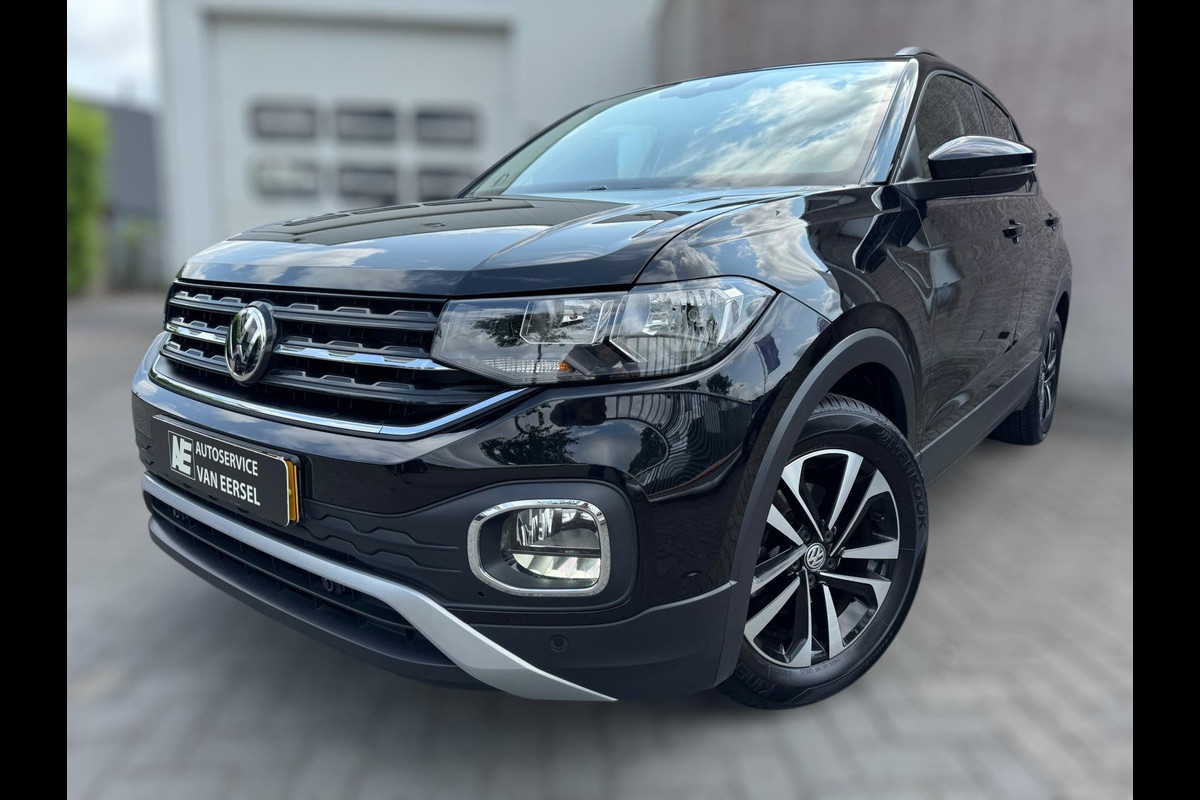Volkswagen T-Cross 1.0 TSI Life Business United STOELVERW. / ACC / 4-SEIZ. BAND / ECC / CARPLAY / WEINIG KM'S Volkswagen T-Cross 1.0 TSI Life Business United STOELVERW. / ACC / 4-SEIZ. BAND / ECC / CARPLAY / WEINIG KM'S