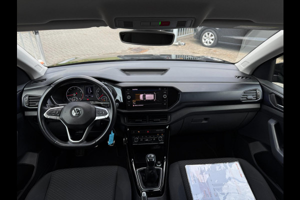 Volkswagen T-Cross 1.0 TSI Life Business United STOELVERW. / ACC / 4-SEIZ. BAND / ECC / CARPLAY / WEINIG KM'S